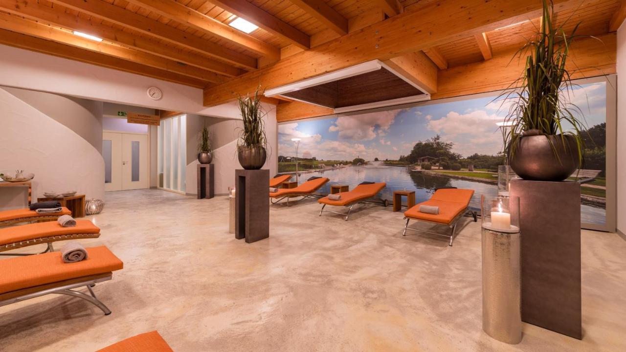 Aramis Tagungs- Und Sporthotel Gäufelden エクステリア 写真