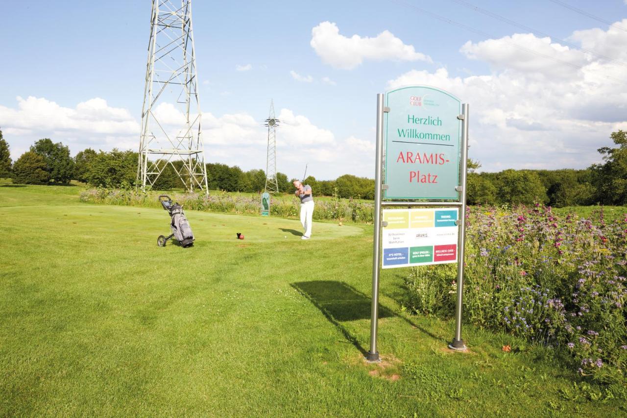 Aramis Tagungs- Und Sporthotel Gäufelden エクステリア 写真