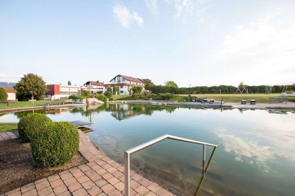 Aramis Tagungs- Und Sporthotel Gäufelden エクステリア 写真
