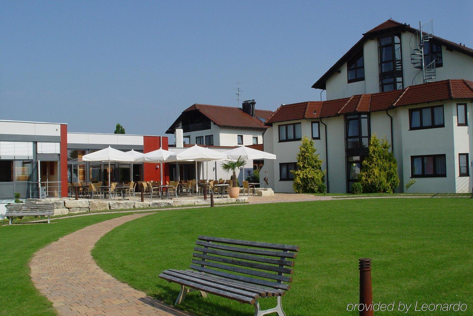 Aramis Tagungs- Und Sporthotel Gäufelden エクステリア 写真