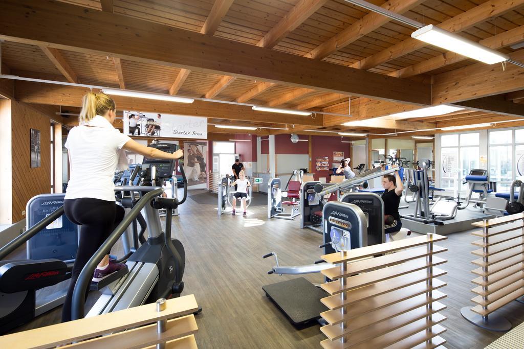 Aramis Tagungs- Und Sporthotel Gäufelden エクステリア 写真