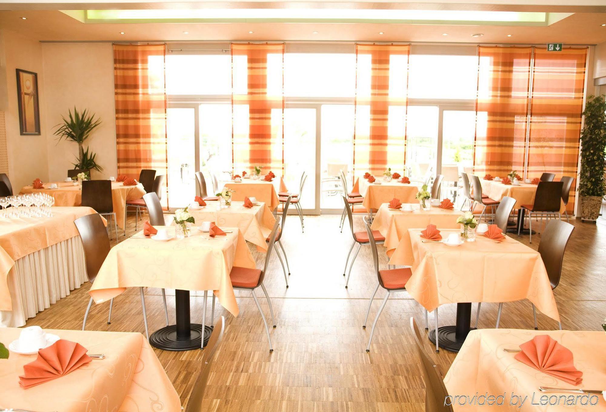 Aramis Tagungs- Und Sporthotel Gäufelden レストラン 写真